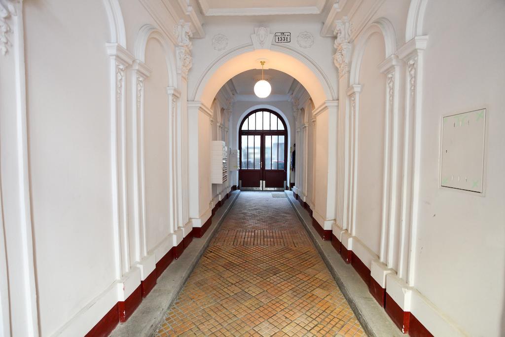 Mozart Apartments - Roegergasse Vienna Luaran gambar